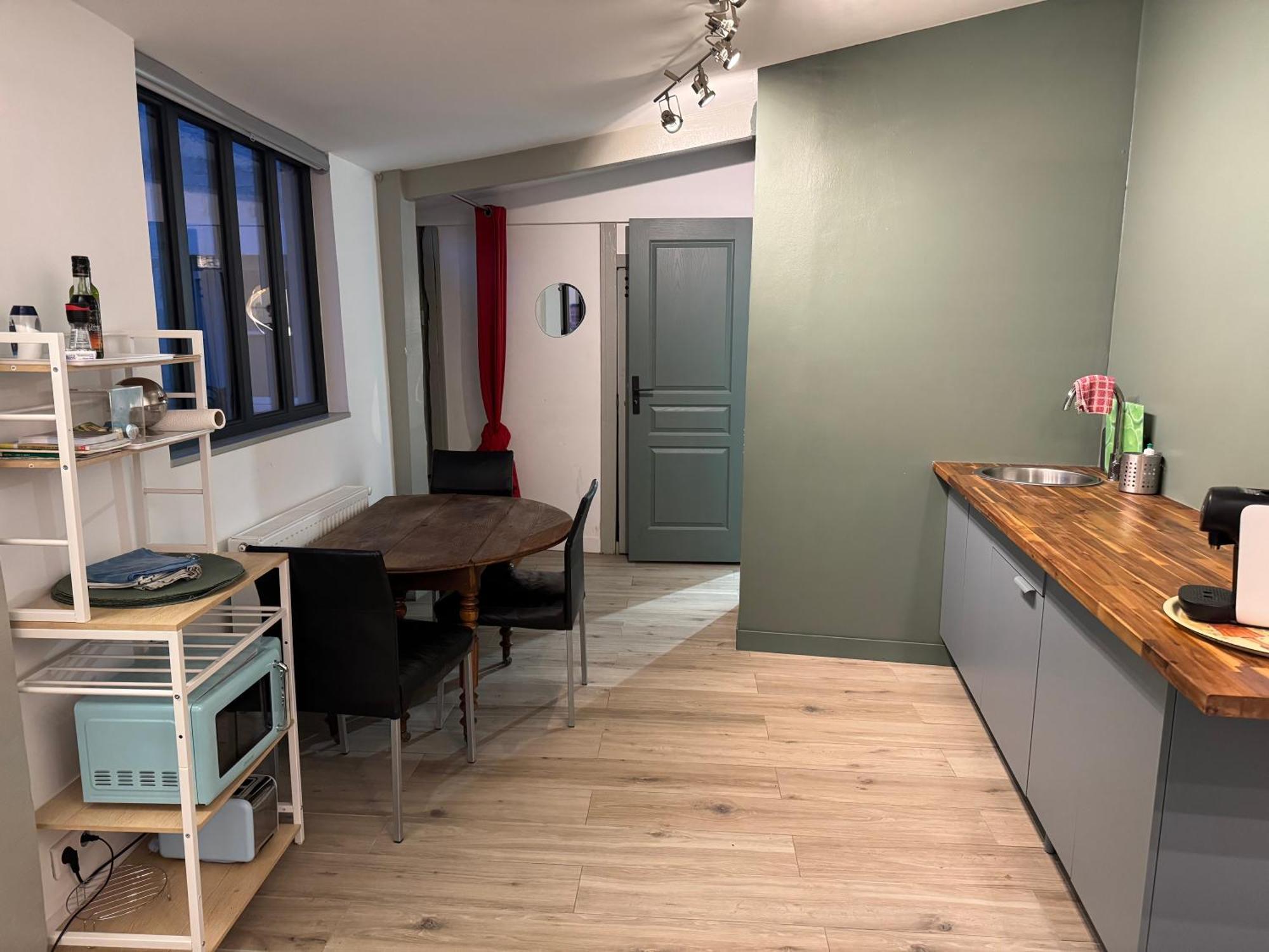Petite Maison Independante Avec Parking Vétheuil エクステリア 写真